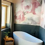 Löberbauer, Apartment