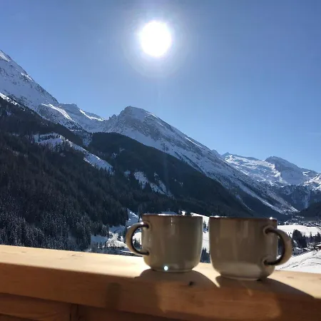 Apartman Loeberbauer, *