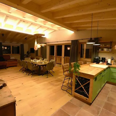 Apartman Loeberbauer, *