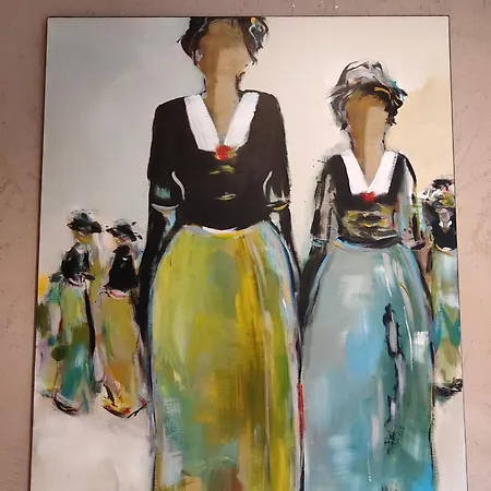 Loeberbauer, Daire Tux
