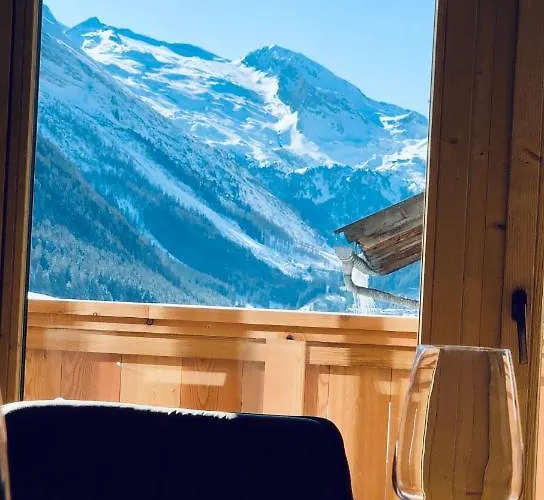 Loeberbauer, Apartman Tux