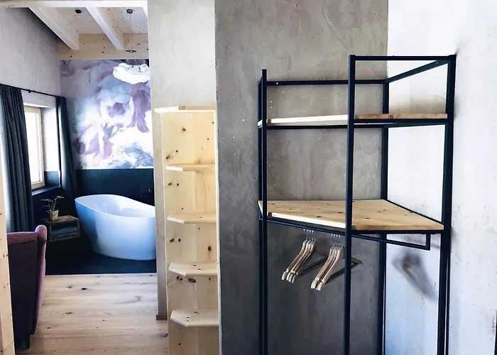 Loeberbauer, Apartman *