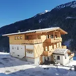 Apartman Loeberbauer, Tux